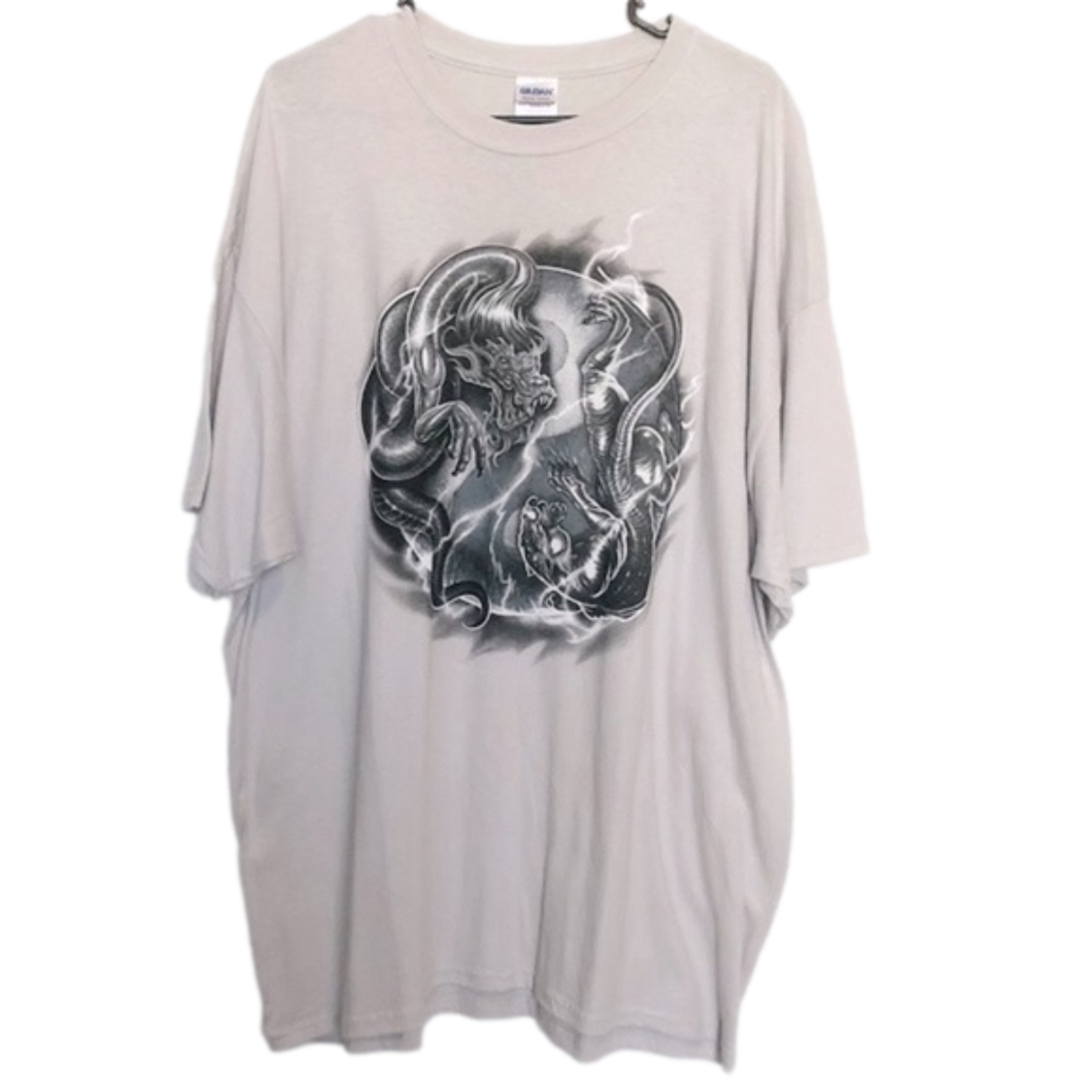 GILDAN Light Gray Dragon Graphic T-Shirt